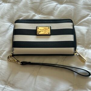 Michael Kors wrist purse